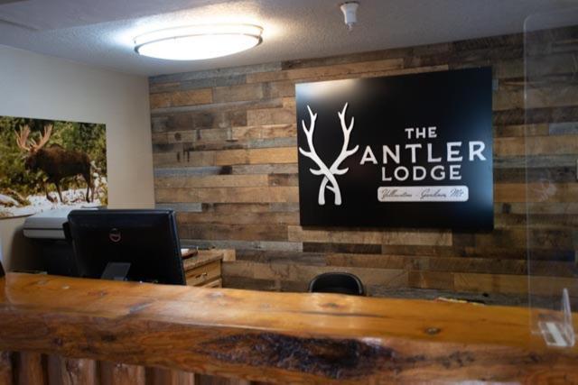 The Antler Lodge - Gardiner Luaran gambar